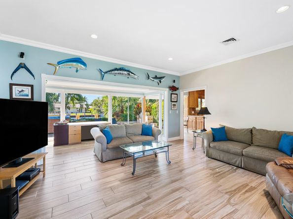 2612 Grace Dr, Fort Lauderdale FL 33316