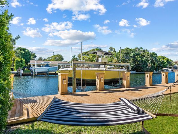 2612 Grace Dr, Fort Lauderdale FL 33316