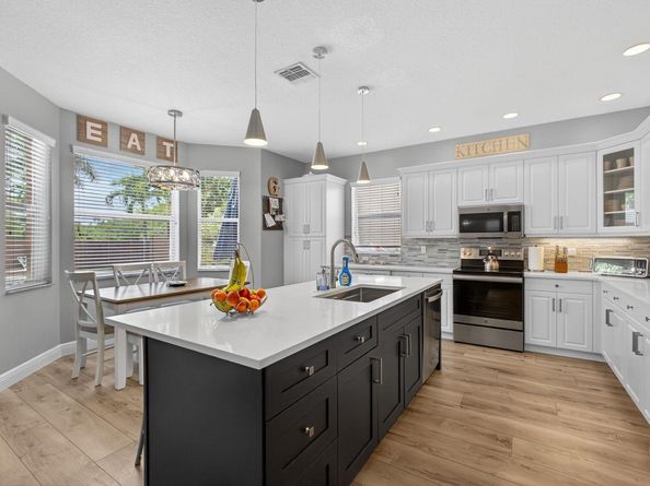 9196 Dupont Place, Wellington FL 33414