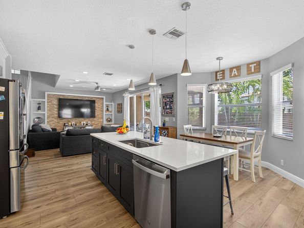 9196 Dupont Place, Wellington FL 33414