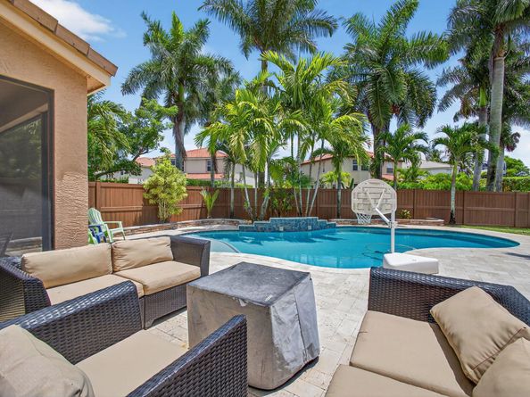 9196 Dupont Place, Wellington FL 33414