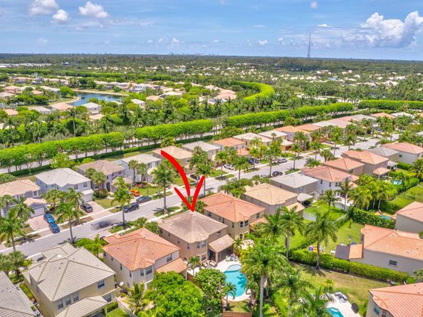 9196 Dupont Place, Wellington FL 33414