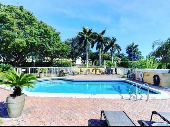 207 Tropic Isle Dr 111, Delray Beach FL 33483