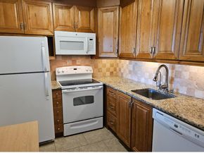 700 Village Green Court 303, Palm Springs FL 33461