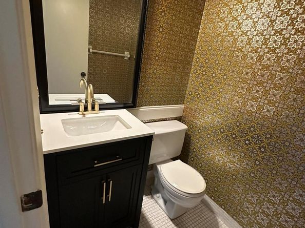 700 Village Green Court 303, Palm Springs FL 33461