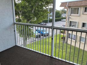 700 Village Green Court 303, Palm Springs FL 33461