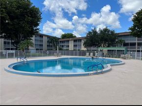 700 Village Green Court 303, Palm Springs FL 33461