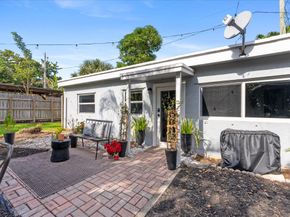 1015 Upland Rd, West Palm Beach FL 33401