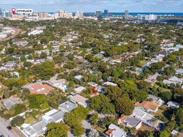 1015 Upland Rd, West Palm Beach FL 33401