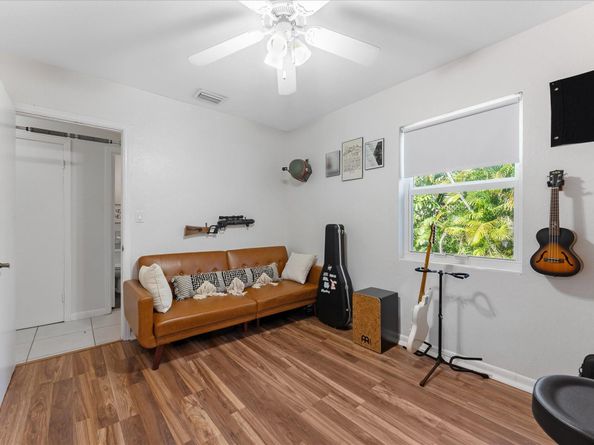 1015 Upland Rd, West Palm Beach FL 33401