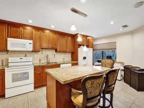 9707 N New River Canal Rd 221, Plantation FL 33324