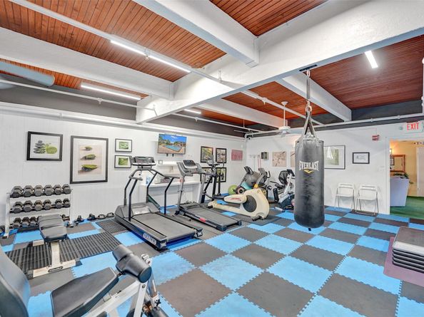 9707 N New River Canal Rd 221, Plantation FL 33324