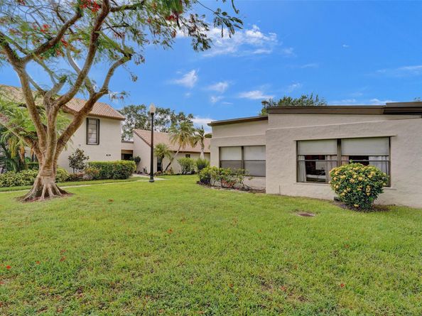 9707 N New River Canal Rd 221, Plantation FL 33324