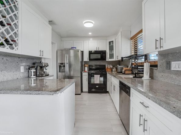 11710 NW 31st St, Sunrise FL 33323