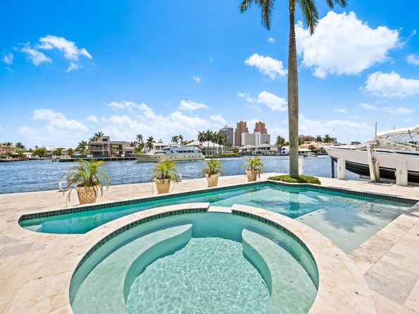 2898 NE 26th St, Fort Lauderdale FL 33305