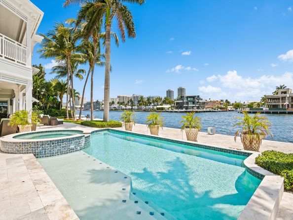 2898 NE 26th St, Fort Lauderdale FL 33305