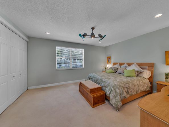 1327 SE 3rd Ave 1327, Pompano Beach FL 33060