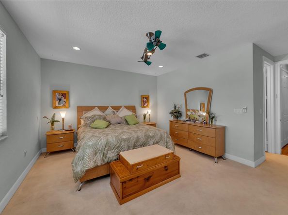1327 SE 3rd Ave 1327, Pompano Beach FL 33060