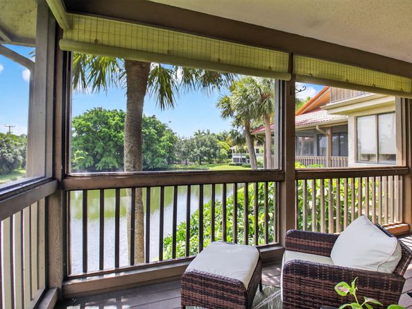 19199 Sabal Lake Drive, Boca Raton FL 33434
