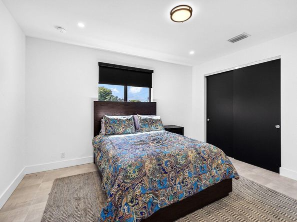 1807 NE 18th Street, Fort Lauderdale FL 33305