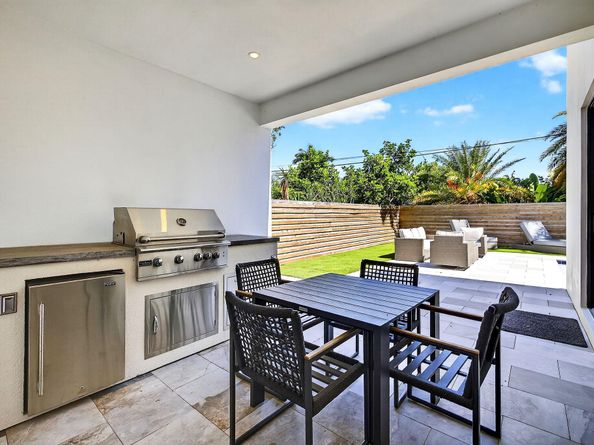 1807 NE 18th Street, Fort Lauderdale FL 33305