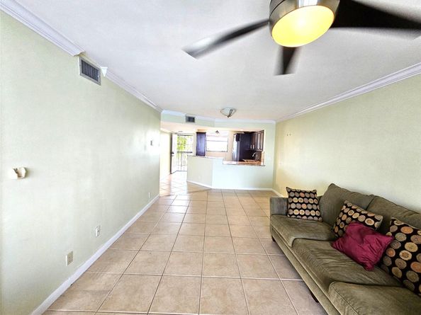 115 Lake Emerald Dr 307, Oakland Park FL 33309