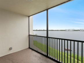 115 Lake Emerald Dr 307, Oakland Park FL 33309