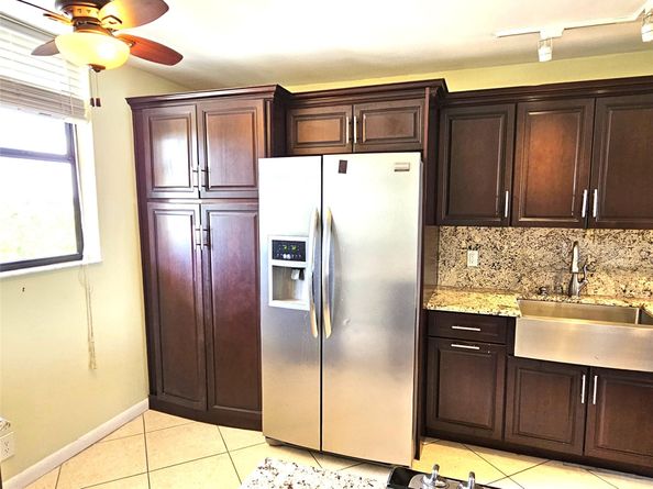 115 Lake Emerald Dr 307, Oakland Park FL 33309