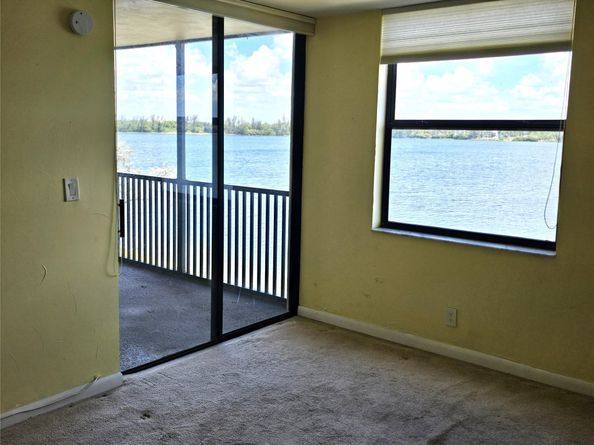 115 Lake Emerald Dr 307, Oakland Park FL 33309