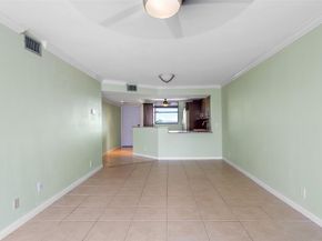 115 Lake Emerald Dr 307, Oakland Park FL 33309