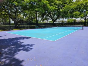 115 Lake Emerald Dr 307, Oakland Park FL 33309
