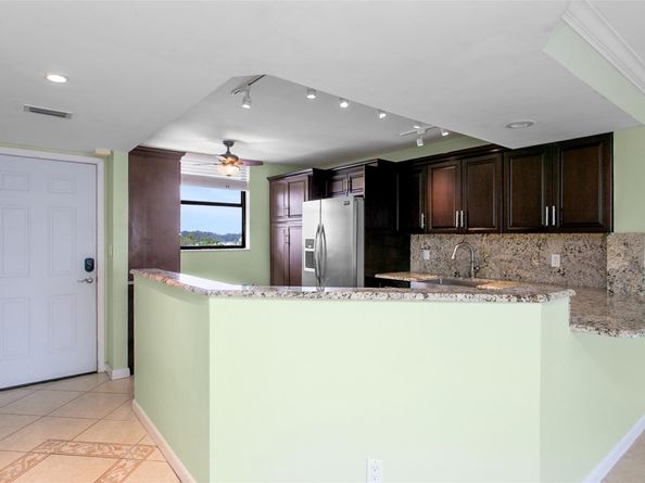 115 Lake Emerald Dr 307, Oakland Park FL 33309
