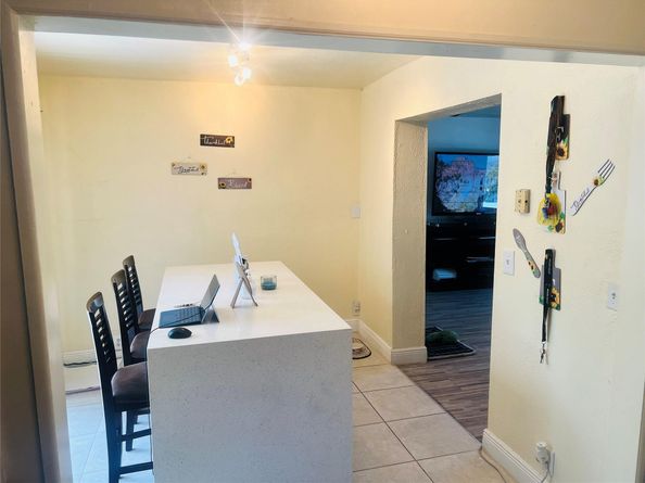 5311 NE 9th Ave, Deerfield Beach FL 33064