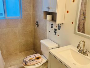 5311 NE 9th Ave, Deerfield Beach FL 33064