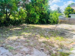 5311 NE 9th Ave, Deerfield Beach FL 33064