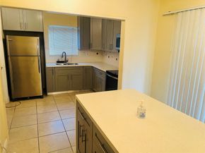 5311 NE 9th Ave, Deerfield Beach FL 33064