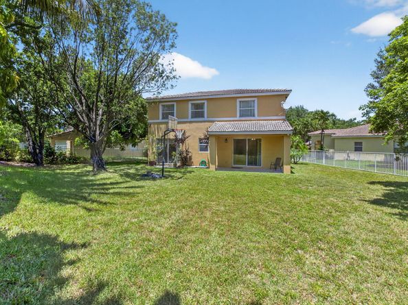 4426 NW 41 Place, Coconut Creek FL 33073
