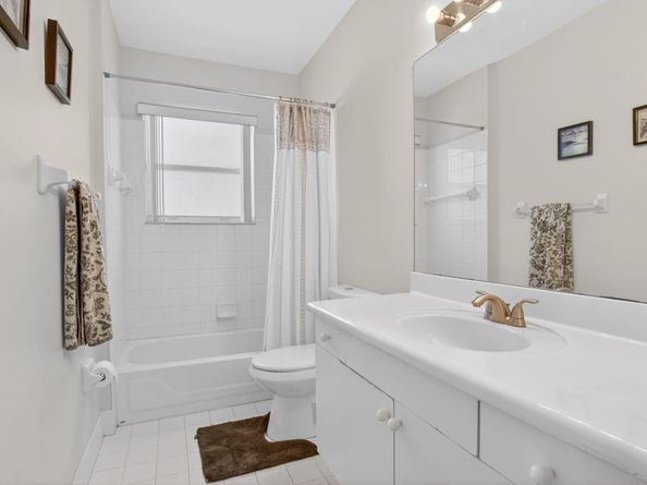 4426 NW 41 Place, Coconut Creek FL 33073