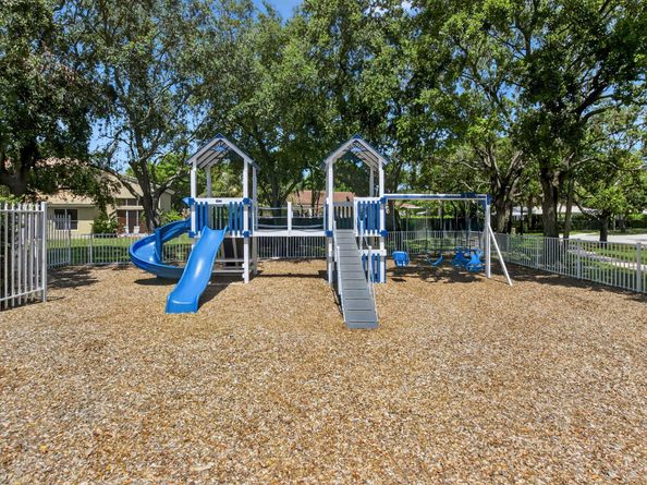4426 NW 41 Place, Coconut Creek FL 33073