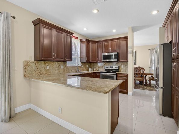 4426 NW 41 Place, Coconut Creek FL 33073
