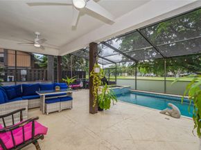 1400 W Sandpiper Cir, Pembroke Pines FL 33026