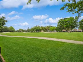 1400 W Sandpiper Cir, Pembroke Pines FL 33026