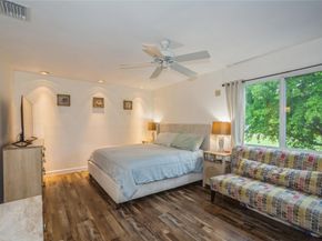 1400 W Sandpiper Cir, Pembroke Pines FL 33026