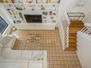1400 W Sandpiper Cir, Pembroke Pines FL 33026