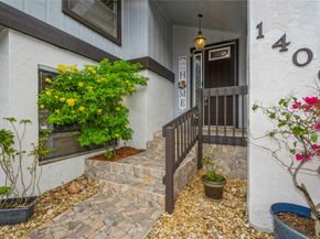 1400 W Sandpiper Cir, Pembroke Pines FL 33026