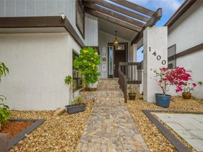 1400 W Sandpiper Cir, Pembroke Pines FL 33026