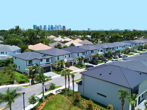1445 SW 23rd Court, Fort Lauderdale FL 33315