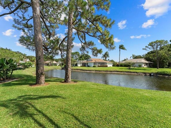 6166 Brandon Street, Palm Beach Gardens FL 33418