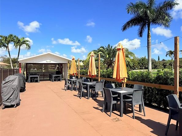 4331 NW 16th St 103 D, Fort Lauderdale FL 33313