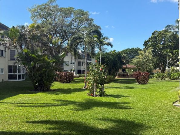 4331 NW 16th St 103 D, Fort Lauderdale FL 33313